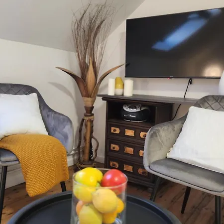 La Belle Au Fil De L'eau *